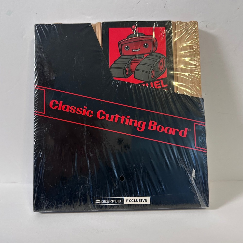 GeekFuel Exclusive Bamboo Classic Cutting Board Retro Gaming Style New
